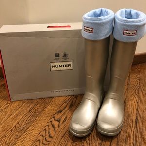 Tall original Hunter Boots Silver AND socks Size 9